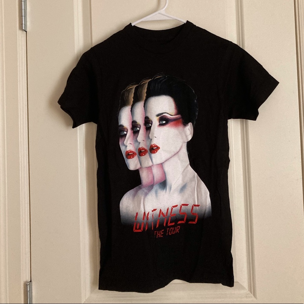 NWOT Katy Perry Witness Tour Concert T-Shirt - size XS